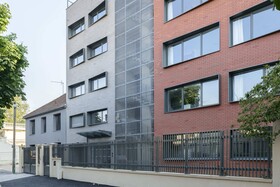 Hotel Les Portes De Paris
