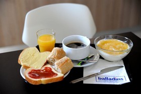 Welcomotel Les Mureaux