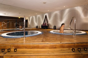 LIEUSAINT - Residhome Appart Hotel Suites Paris Sénart