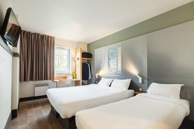 B&B HOTEL Evry Lisses 1