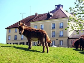 Campanile Val de France