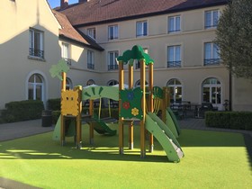 Campanile Val de France