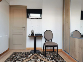 La Maison Charentonneau