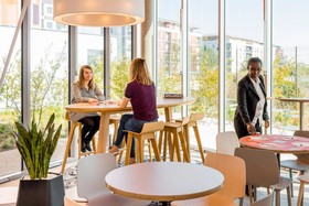 Aparthotel Adagio Access Paris Massy Gare TGV