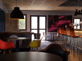 Hôtel ibis Melun
