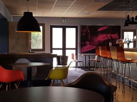 Hôtel ibis Melun