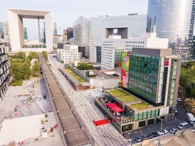 citizenM Paris La Defense Hotel