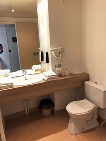 Hotel Kyriad Nemours
