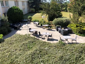 Hotel Kyriad Nemours