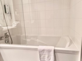 Hotel Kyriad Nemours