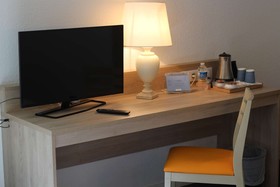 Hotel Kyriad Nemours