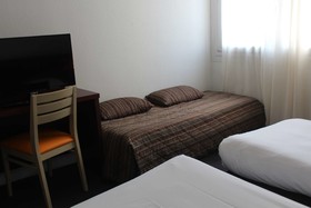 Hotel Kyriad Nemours