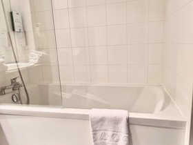 Hotel Kyriad Nemours