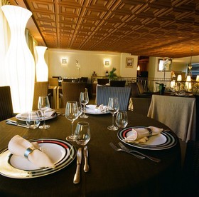 Inter-Hotel Au Pavillon Bleu