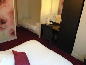Inter-Hotel Au Pavillon Bleu