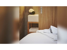 9Hotel République