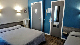 Acacia Hotel