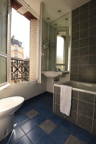 Adonis Paris Hôtel Roma Sacré Cœur