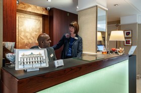 Best Western Plus Hôtel Sydney Opéra