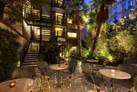 B Montmartre
