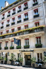 Hotel De Montesquieu