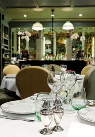 Hotel De Montesquieu