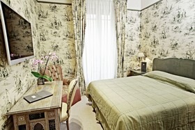 Hotel De Montesquieu