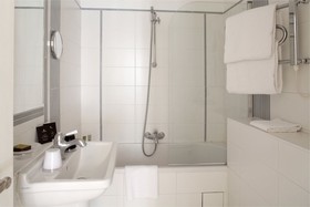 Eiffel Seine Hotel