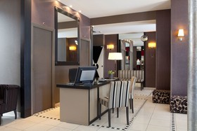 Eiffel Seine Hotel