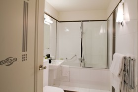 Eiffel Seine Hotel