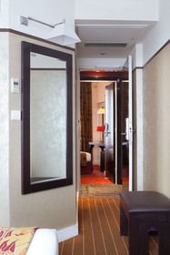 Eiffel Seine Hotel