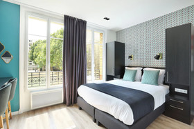 Yays Paris Zola By Numa