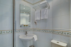 Grand Hotel Des Gobelins
