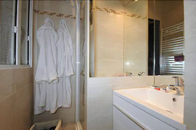 HolidaysInParis - Bourg Tibourg II