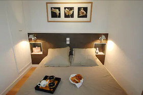 HolidaysInParis - Bourg Tibourg II