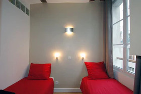 HolidaysInParis - Bourg Tibourg II
