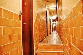 Untalented Hotel - Villette