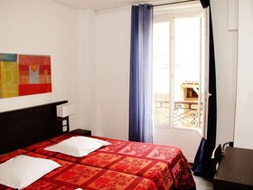 Untalented Hotel - Villette