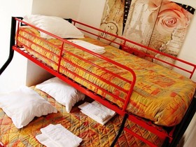 Untalented Hotel - Villette