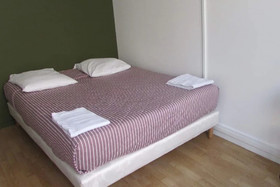Untalented Hotel - Villette