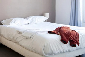 Untalented Hotel - Villette