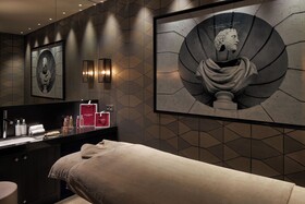 Hotel La Lanterne & Spa By Timhotel