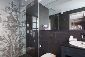 Hotel La Lanterne & Spa By Timhotel