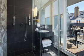 Hotel La Lanterne & Spa By Timhotel