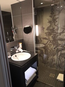Hotel La Lanterne & Spa By Timhotel