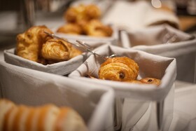 Hotel La Lanterne & Spa By Timhotel