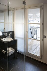 Hotel La Lanterne & Spa By Timhotel