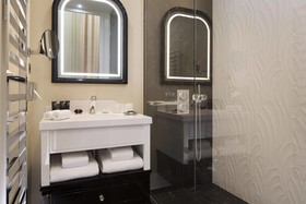 Le Narcisse Blanc Hotel & Spa