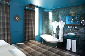 Petit-Beaumarchais HOTEL & SPA