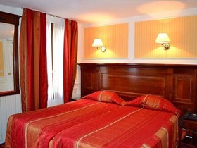 Hotel Touring Opera